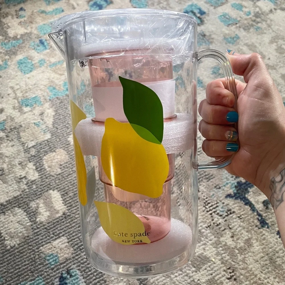 🍋 Kate Spade NY - Acrylic Lemon Pitcher & Set of 2 Cups 🍋